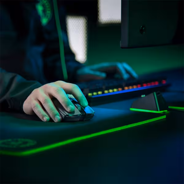 Razer Viper Ultimate Ambidextrous Wireless Gaming Mouse Hyperspeed 74g - image 4 of 4