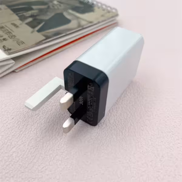 Google 30W USB-C Power Adapter UK Plug