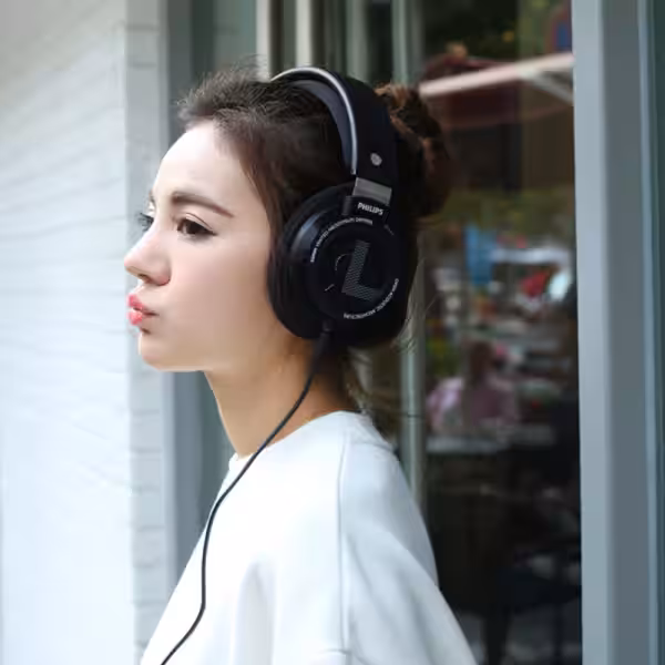 Philips SHP9500 HiFi Over-Ear Open-Back Wired Headphones